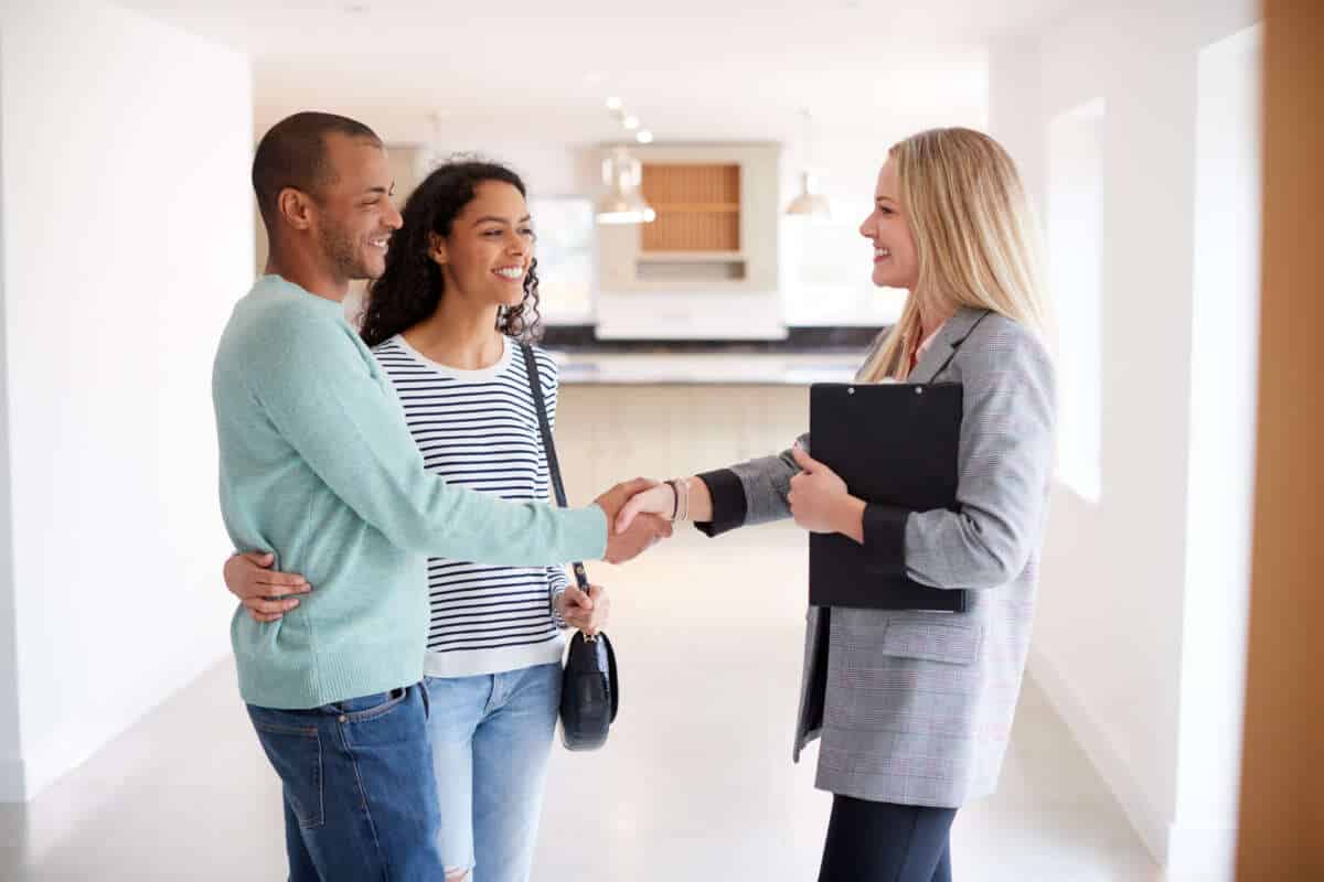 Empowering Business Success: How Employee Engagement Shapes Customer ...